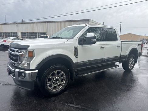 Used 2022 Ford F250 Lariat w/ Lariat Ultimate Package AWD/4WD image 2