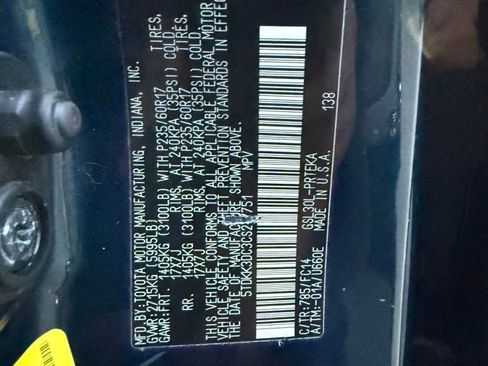 Used 2012 Toyota Sienna LE w/ Towing Pkg image 39