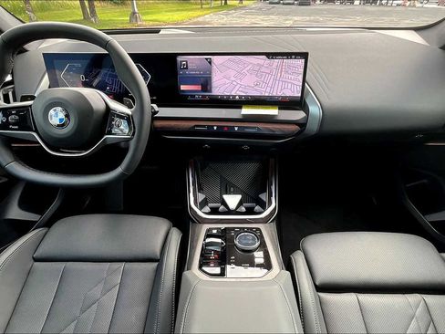 Used 2026 BMW X3 xDrive30 w/ Premium Package image 5