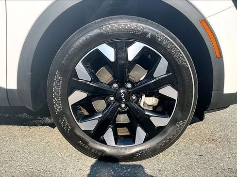 Used 2023 Kia Sportage X-Line w/ X-Line Premium Package AWD/4WD image 9