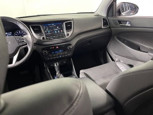 Used 2016 Hyundai Tucson Limited w/ Option Group 03 FWD image 17