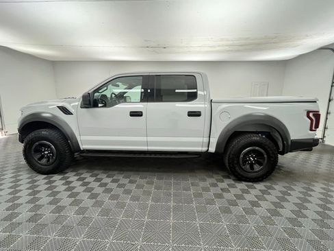 Used 2017 Ford F150 Raptor w/ Equipment Group 801A Mid AWD/4WD image 12