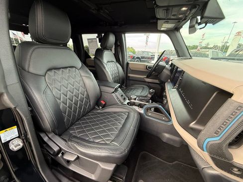 Used 2023 Ford Bronco Wildtrak AWD/4WD image 23