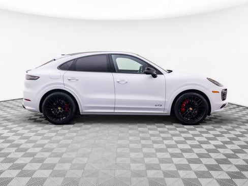 Certified 2021 Porsche Cayenne GTS w/ Premium Package Plus AWD/4WD image 7