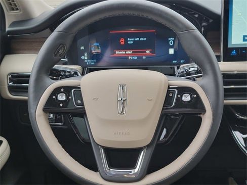 New 2026 Lincoln Corsair Reserve image 31