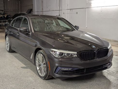 Used 2018 BMW 530i xDrive image 4