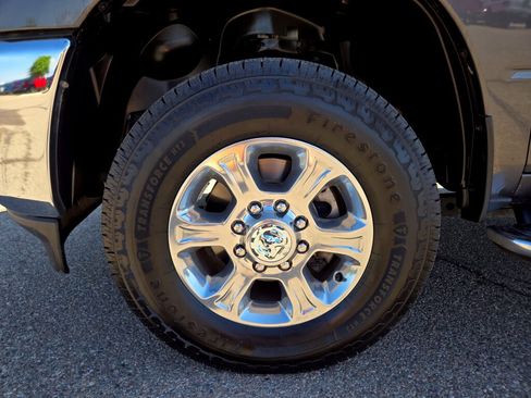 Certified 2024 RAM 2500 Big Horn AWD/4WD image 16