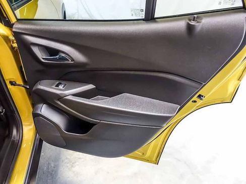 Certified 2024 Chevrolet Trax ACTIV w/ Sunroof Package FWD image 29