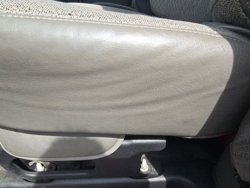 Used 2021 Chevrolet Express 2500 image 7