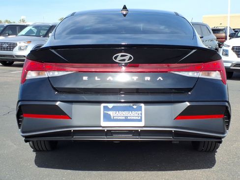 New 2026 Hyundai Elantra SEL Sport FWD image 4