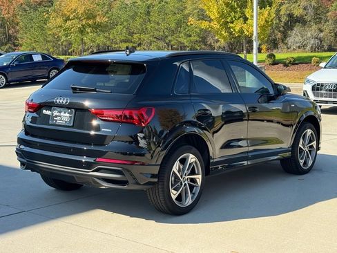 New 2025 Audi Q3 2.0T Premium image 14