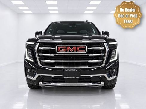 Used 2025 GMC Yukon Elevation w/ Elevation Premium Package AWD/4WD image 2