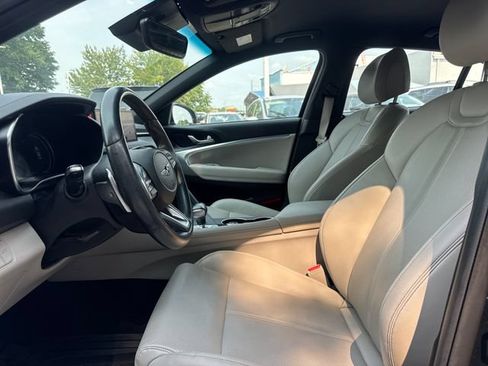 Used 2023 Genesis G70 2.0T AWD/4WD image 12