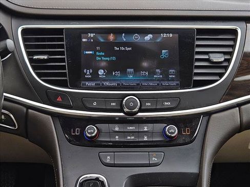 Used 2017 Buick LaCrosse Preferred FWD image 11