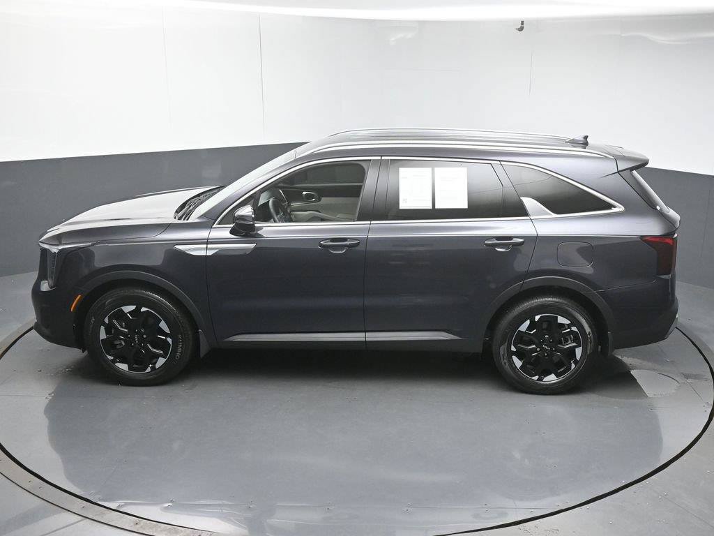 Used 2025 Kia Sorento S FWD image 43
