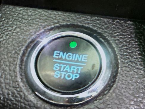 Used 2017 Ford F150 Lariat image 19