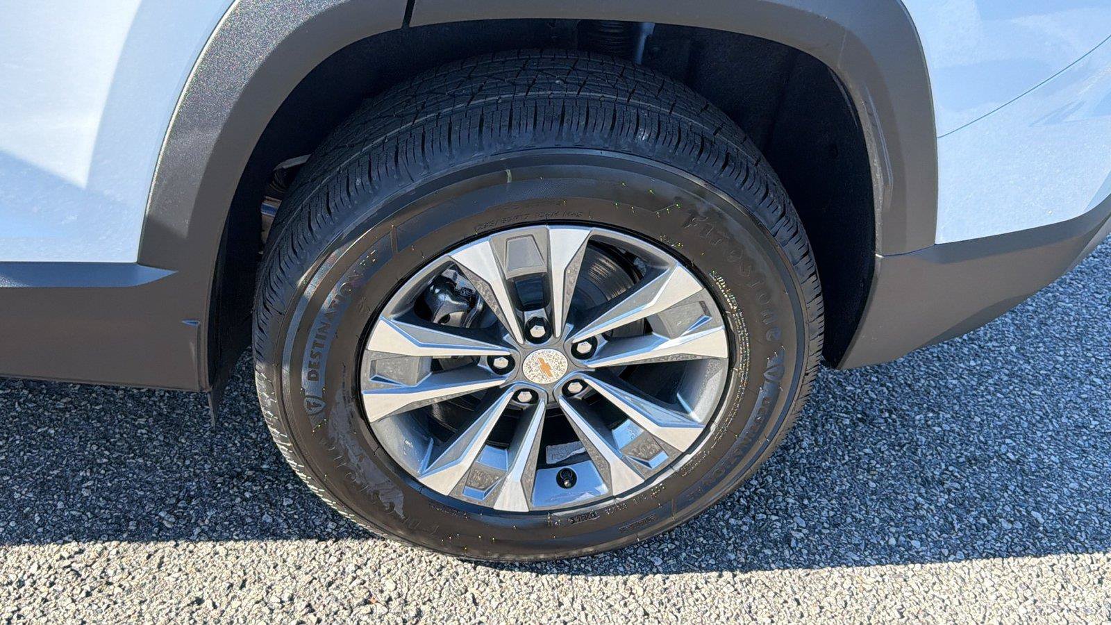New 2027 Chevrolet Equinox LT w/ Convenience Package II FWD image 11