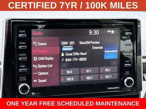 Used 2021 Toyota Corolla LE FWD image 19