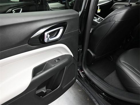 New 2026 Jeep Compass Limited w/ Mopar Graphics Package image 15