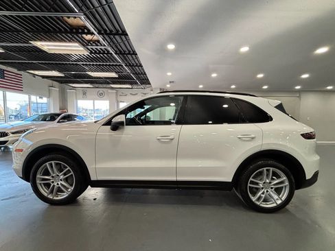Used 2019 Porsche Cayenne S AWD/4WD image 4
