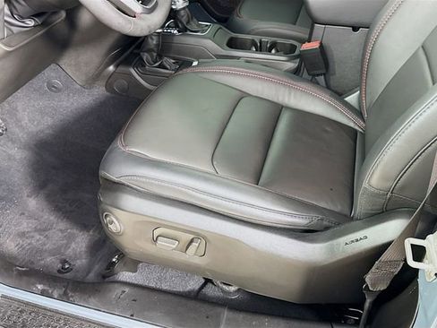 Used 2024 Jeep Wrangler Rubicon image 19