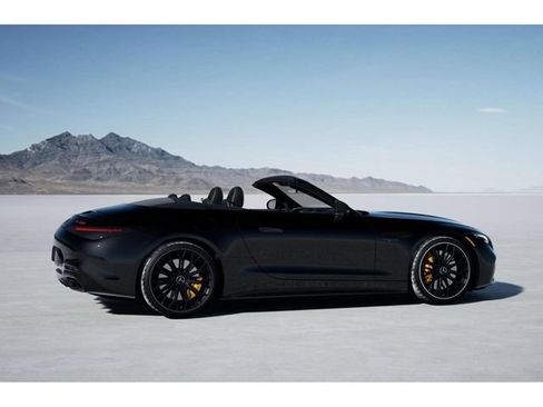 New 2026 Mercedes-Benz SL 63 AMG S e Performance 4MATIC image 18