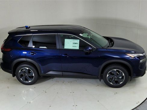 New 2026 Nissan Rogue SV image 44
