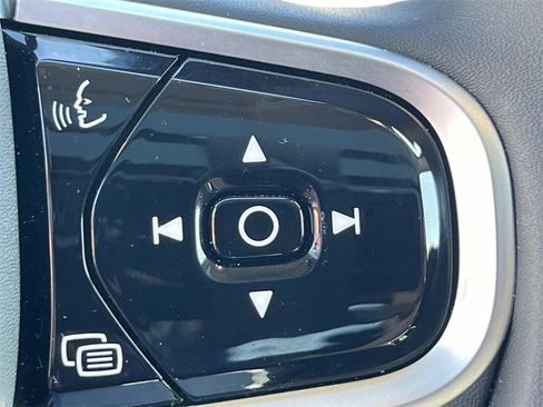 Used 2025 Volvo XC60 T8 Ultra w/ Protection Package Premier image 31