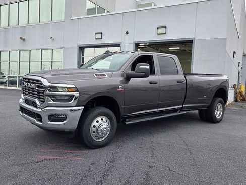 New 2026 RAM 3500 Tradesman AWD/4WD image 3
