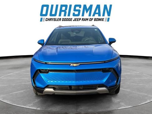 Used 2024 Chevrolet Equinox EV LT w/ LPO, All-Weather Mat Package image 7