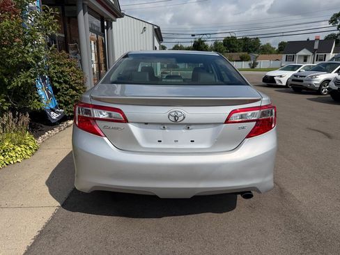 Used 2014 Toyota Camry SE FWD image 3