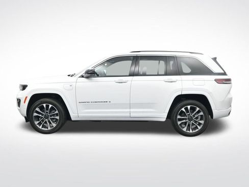 Used 2023 Jeep Grand Cherokee Overland image 10