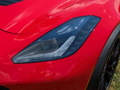 Used 2015 Chevrolet Corvette Z06 w/ Battery Protection Package RWD image 10
