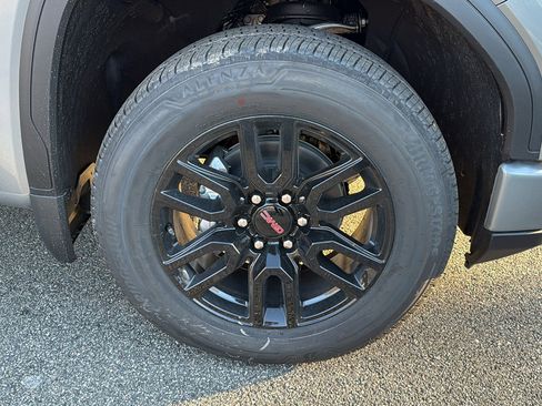 New 2026 GMC Sierra 1500 Elevation image 6
