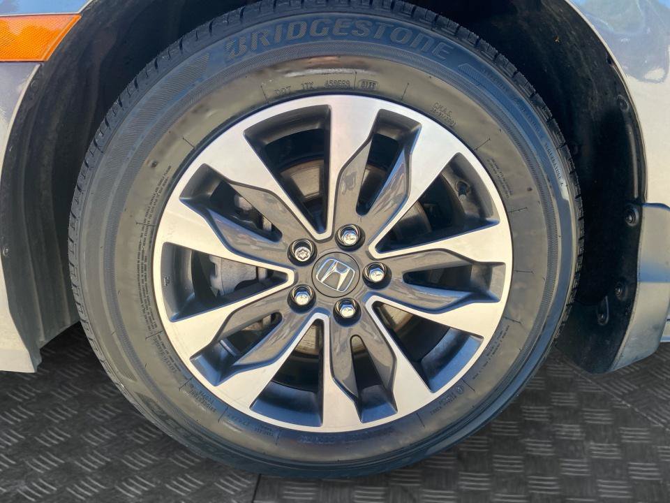 Certified 2024 Honda Odyssey EX-L image 27