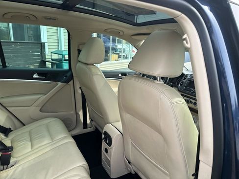 Used 2013 Volkswagen Tiguan SEL image 21