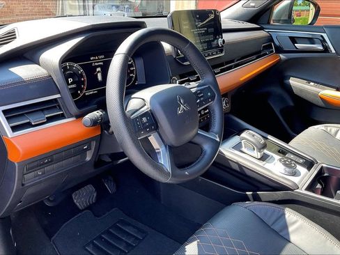 Used 2022 Mitsubishi Outlander SEL AWD/4WD image 13