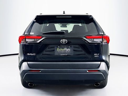 Used 2024 Toyota RAV4 XLE AWD/4WD image 7