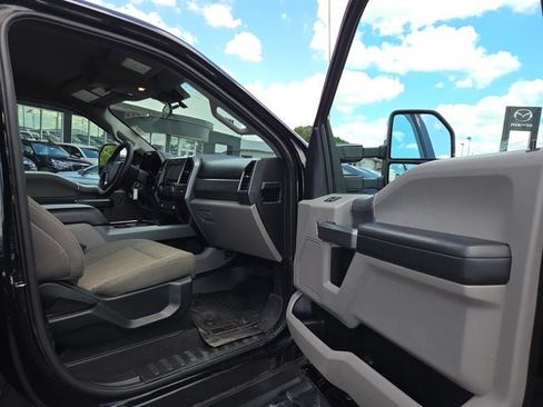 Used 2021 Ford F250 XLT w/ XLT Premium Package AWD/4WD image 12