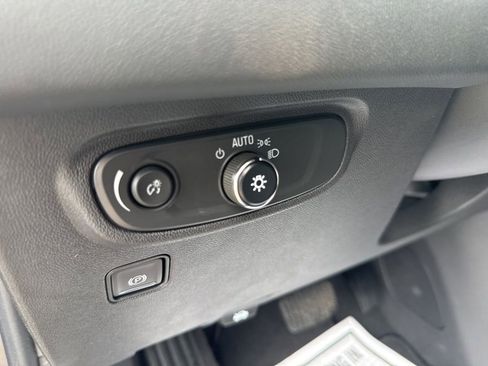 Used 2024 GMC Terrain SLE w/ Driver Convenience Package AWD/4WD image 22