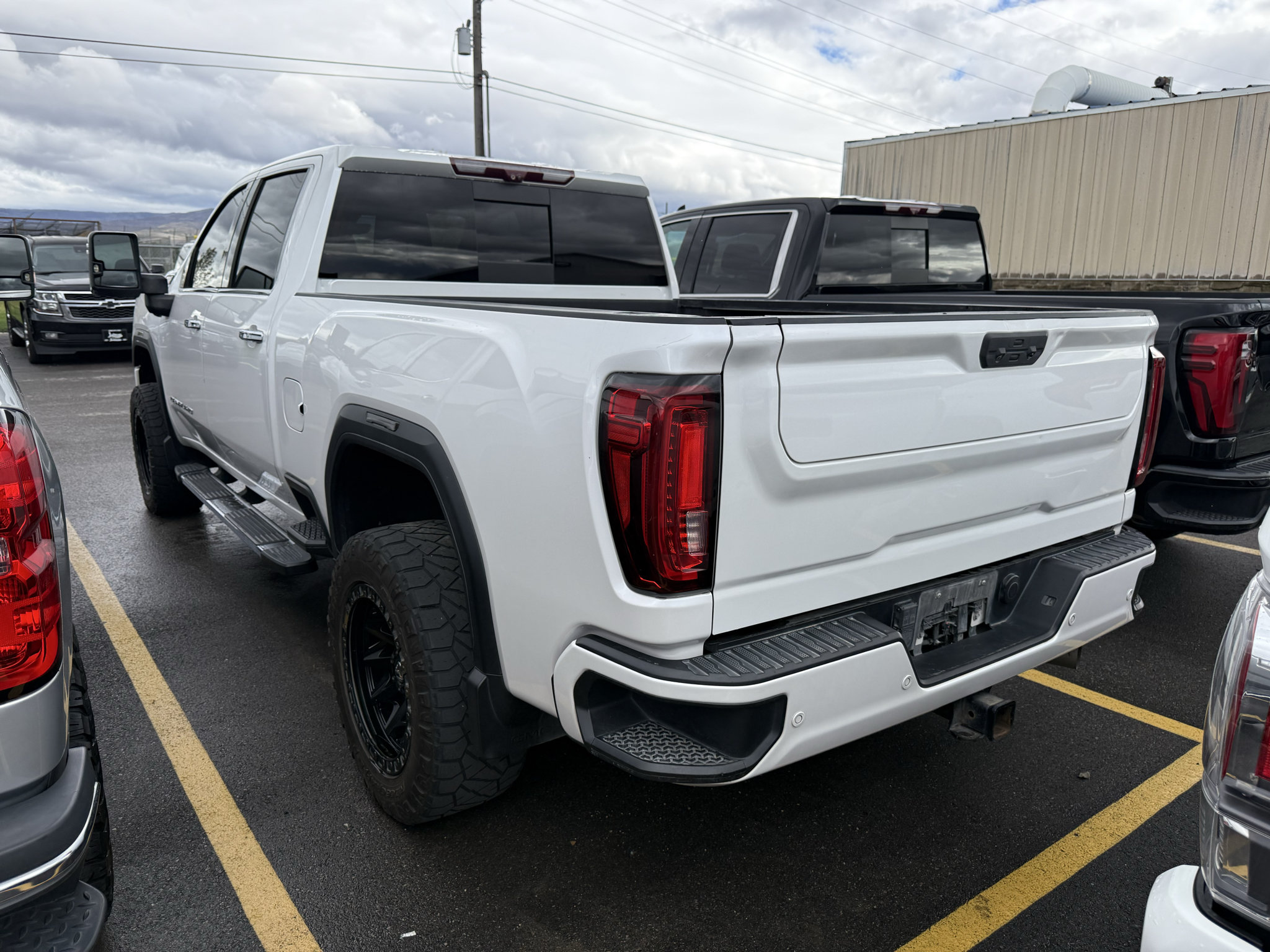 Used 2020 GMC Sierra 3500 Denali w/ Denali Ultimate Package AWD/4WD image 4