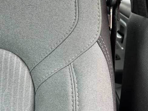 Used 2022 RAM 1500 Big Horn AWD/4WD image 12
