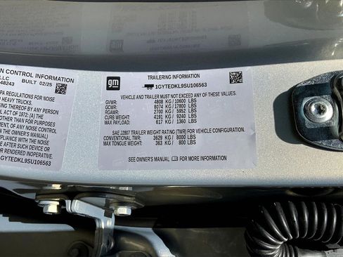 New 2025 Cadillac Escalade IQ Luxury 2 image 18