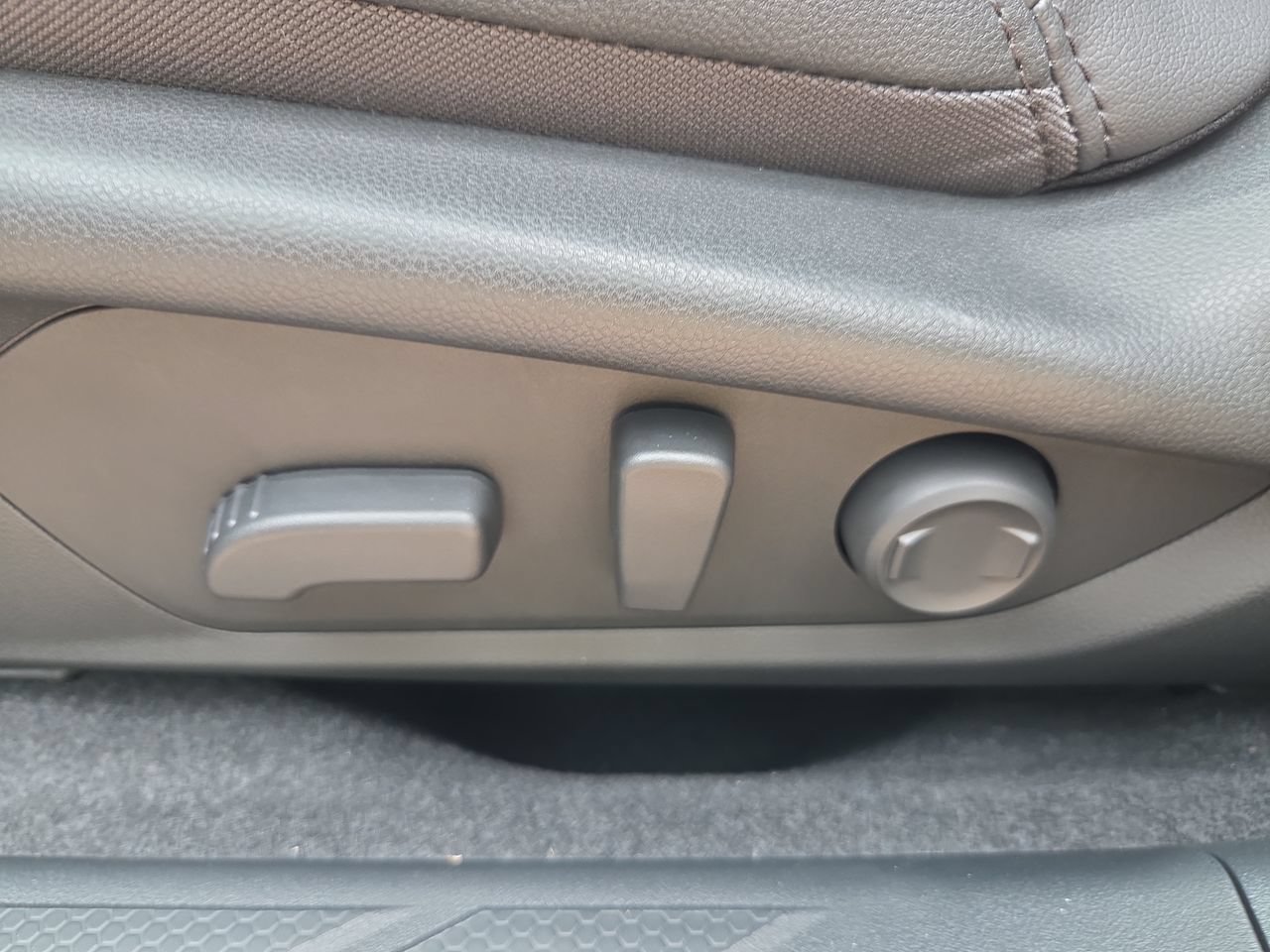 New 2026 Subaru Outback Premium AWD/4WD image 17