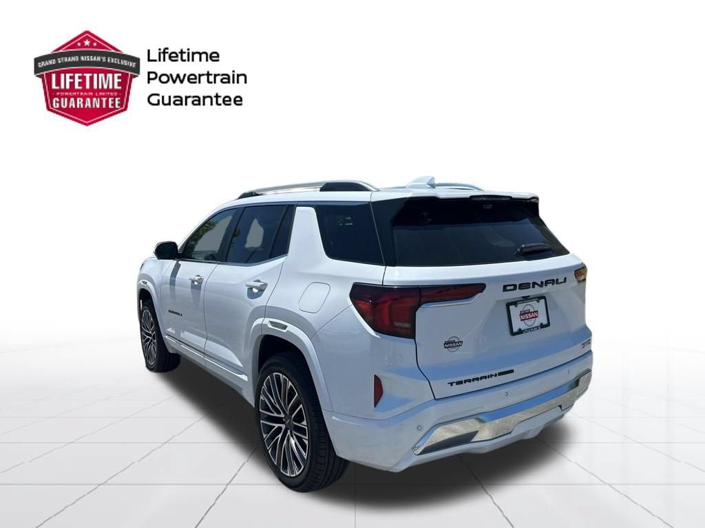 Used 2026 GMC Terrain Denali w/ LPO, Black Badging Package AWD/4WD image 5