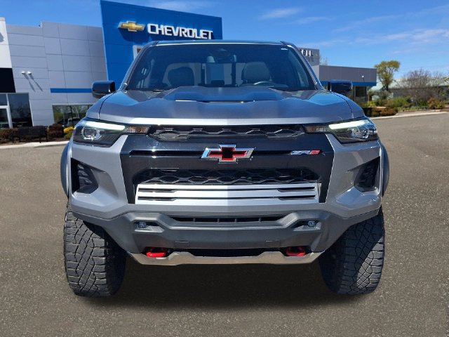 Used 2023 Chevrolet Colorado ZR2 w/ ZR2 Convenience Package III AWD/4WD image 23