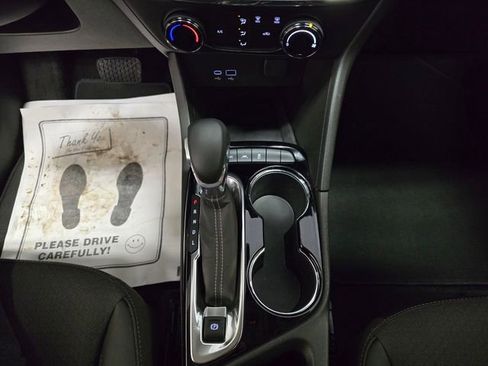 Used 2024 Buick Encore GX Preferred AWD/4WD image 20