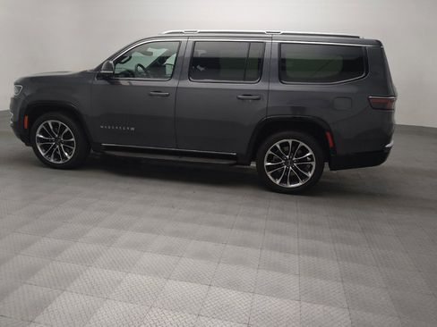 Used 2022 Jeep Wagoneer Series II w/ Convenience Group I RWD image 3