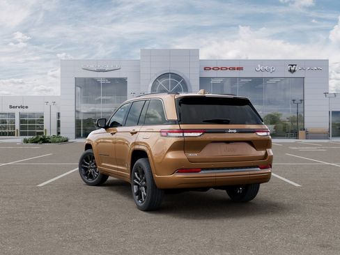 New 2026 Jeep Grand Cherokee Limited AWD/4WD image 3