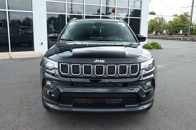 New 2026 Jeep Compass Latitude AWD/4WD image 2